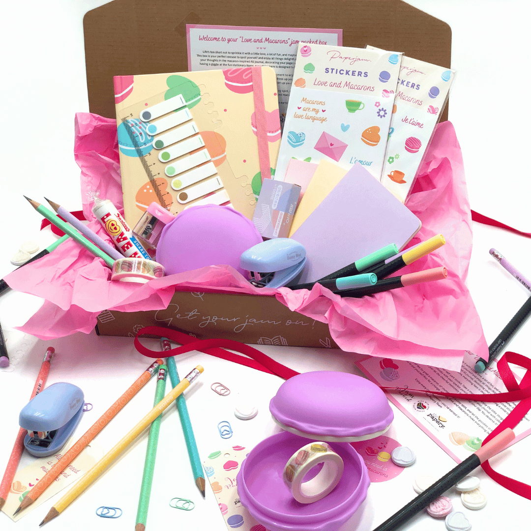 Love and Macaron Box